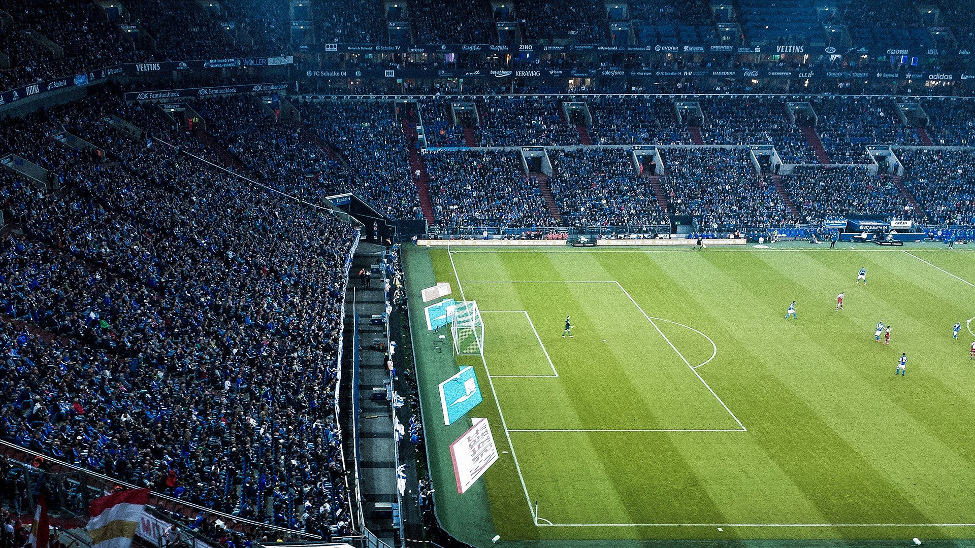 《PUBGMobile》“风暴之巅”线上线下联动，挑战极限操作！