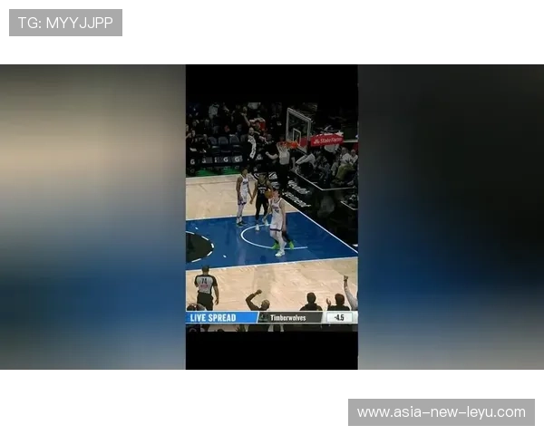 尼克斯迪文琴佐外线跳投，命中关键三分：一次训练到赛场的品牌叙事